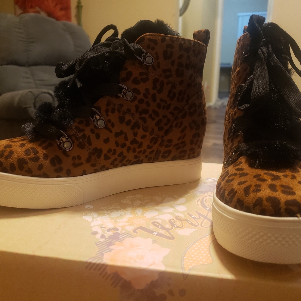 Women's Wedge Sneakers